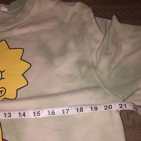 Lisa Simpson TieDye Crew Sweatshirt Flower 🌸 Power Comfy and Cool 😎 - Picture 6 of 17